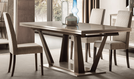 Rectangular Table w/2 Ext. - i30913