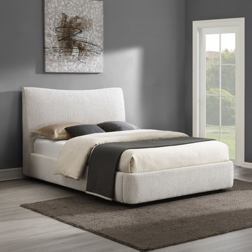 Renee Eastern King Bed - BD05461EK