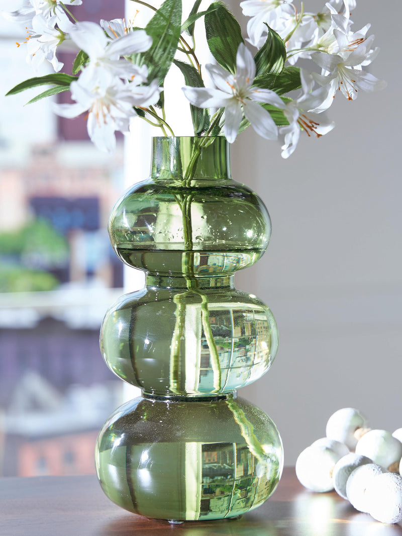 Renethorne Green Vase - A2000802