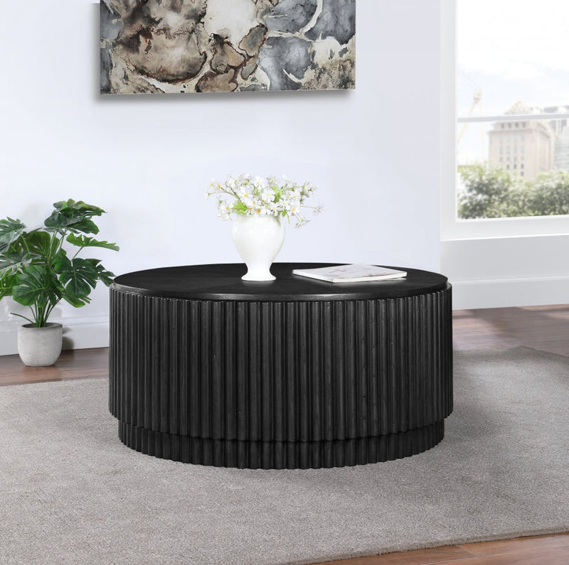 Ronin Solid Wood And Oak Veneer Coffee Table in Black - 99055Black-CT