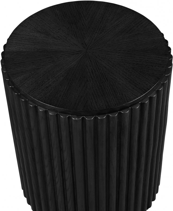 Ronin Solid Wood And Oak Veneer End Table in Black - 99055Black-ET