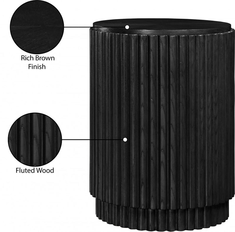Ronin Solid Wood And Oak Veneer End Table in Black - 99055Black-ET
