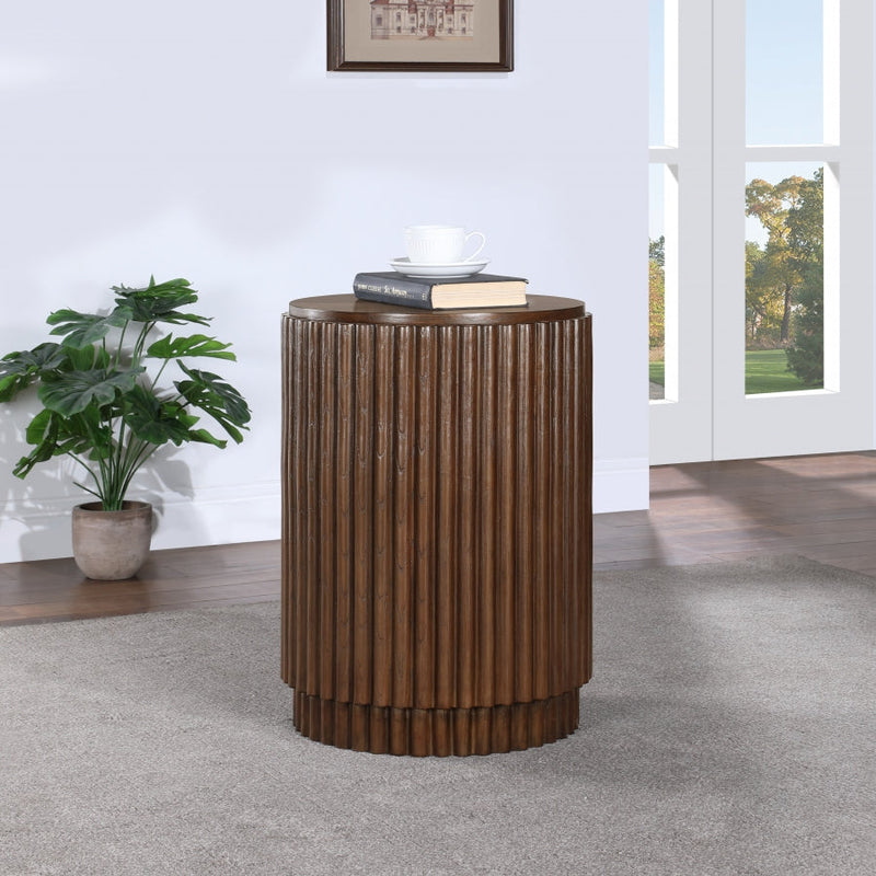 Ronin Solid Wood And Oak Veneer End Table in Brown - 99055Brown-ET