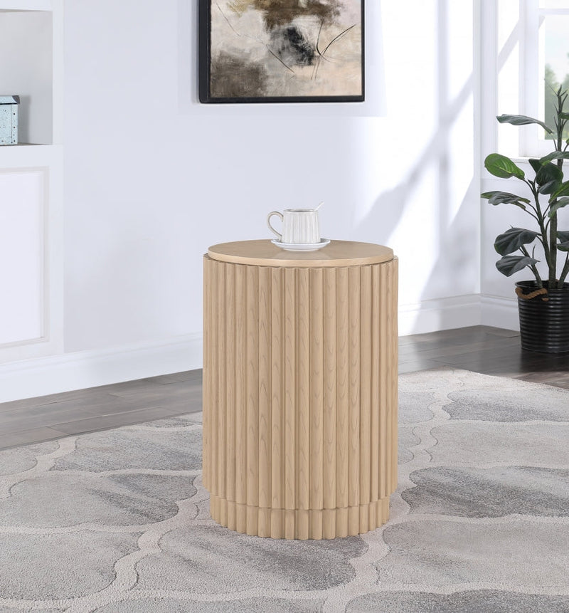 Ronin Solid Wood And Oak Veneer End Table in Natural - 99055Oak-ET