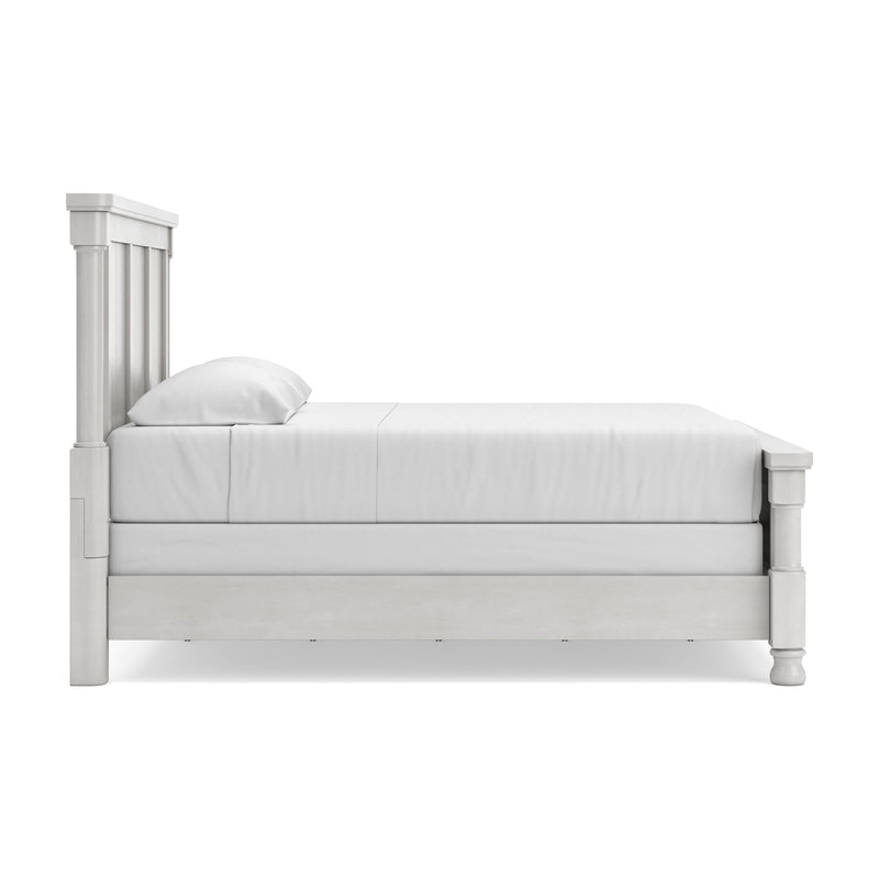 Rowlenstown Antique White King Poster Bed - PCB823B10