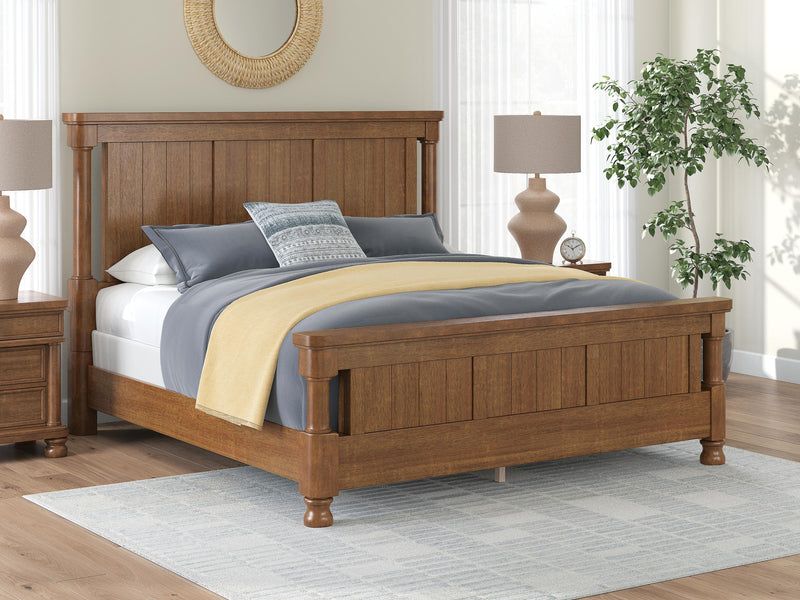 Rowlenstown Brown King Poster Bed - PCB824B4