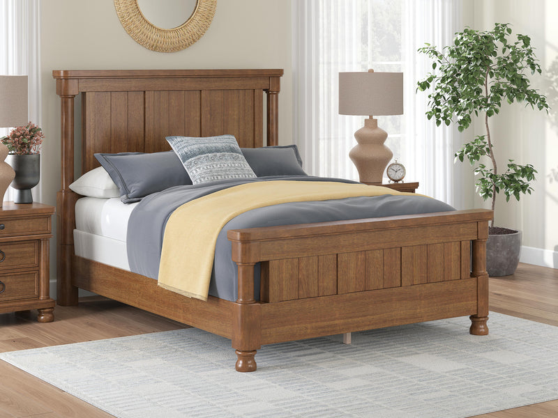Rowlenstown Brown Queen Poster Bed - PCB824B2