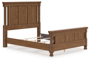 Rowlenstown Brown Queen Poster Bed - PCB824B2