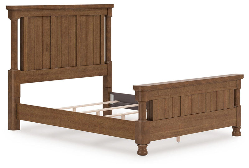 Rowlenstown Brown Queen Poster Bed - PCB824B2