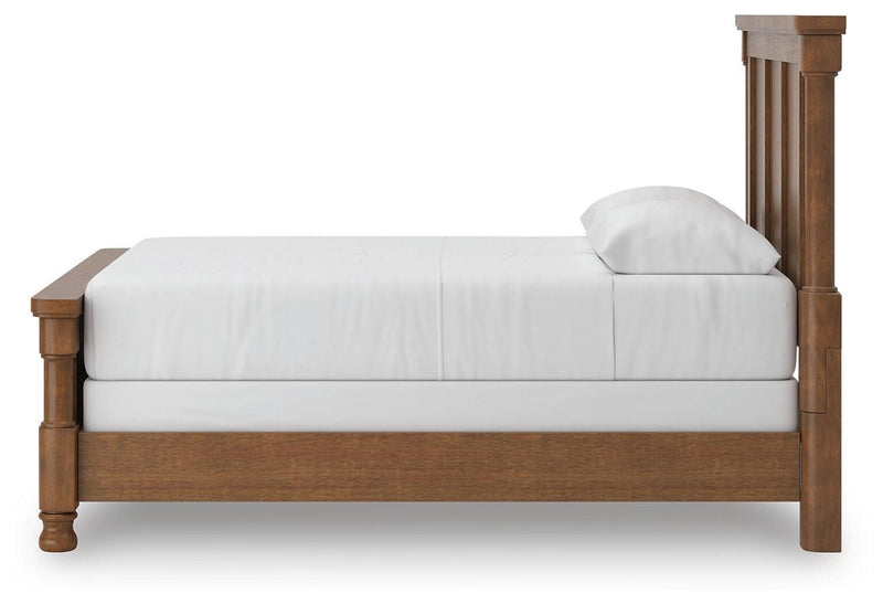 Rowlenstown Brown Queen Poster Bed - PCB824B2