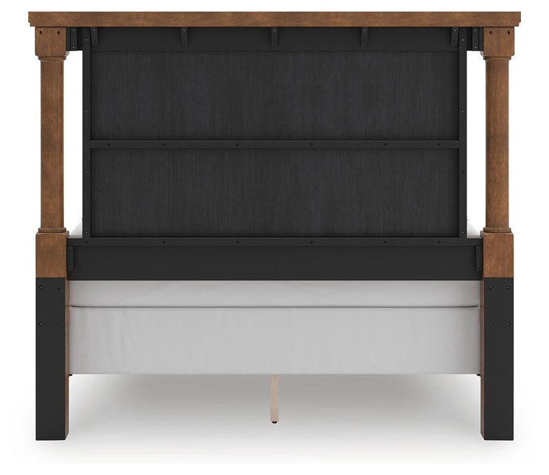 Rowlenstown Queen Poster Bed with Dresser in Brown - PKG023755