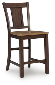 Rylandeen Counter Height Extension Dining Table and 6 Barstools - PCD651D5