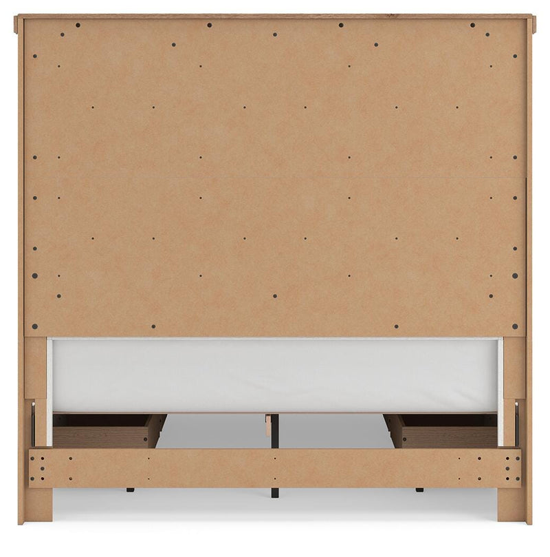 Savonport Queen Panel Bed with Storage, Chest and Nightstand in White/Brown - PKG025510