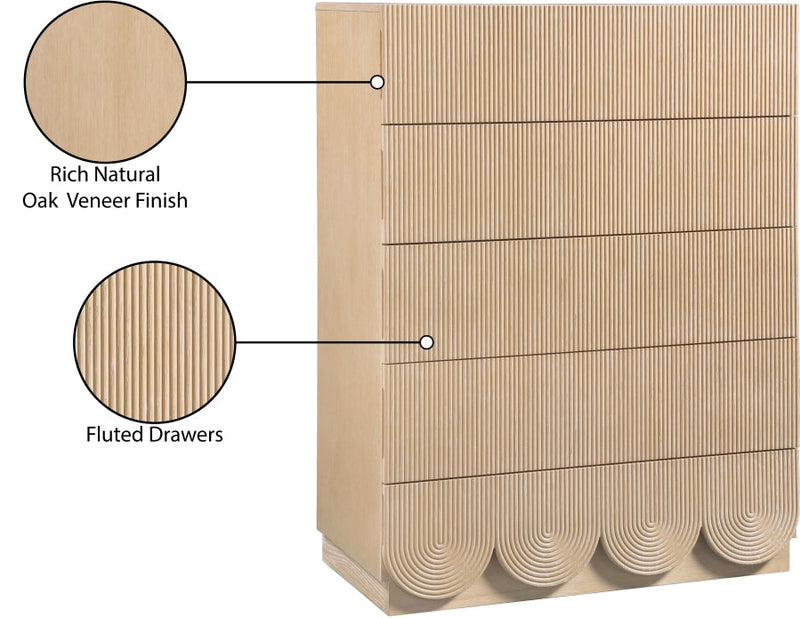 Scallop Oak Veneer Chest in Natural - 334Natural-CH