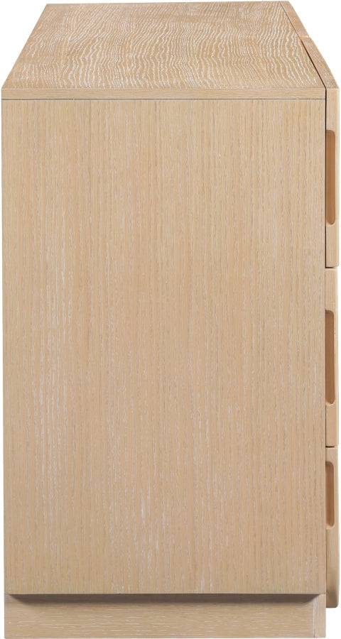 Scallop Oak Veneer Dresser in Natural - 334Natural-D