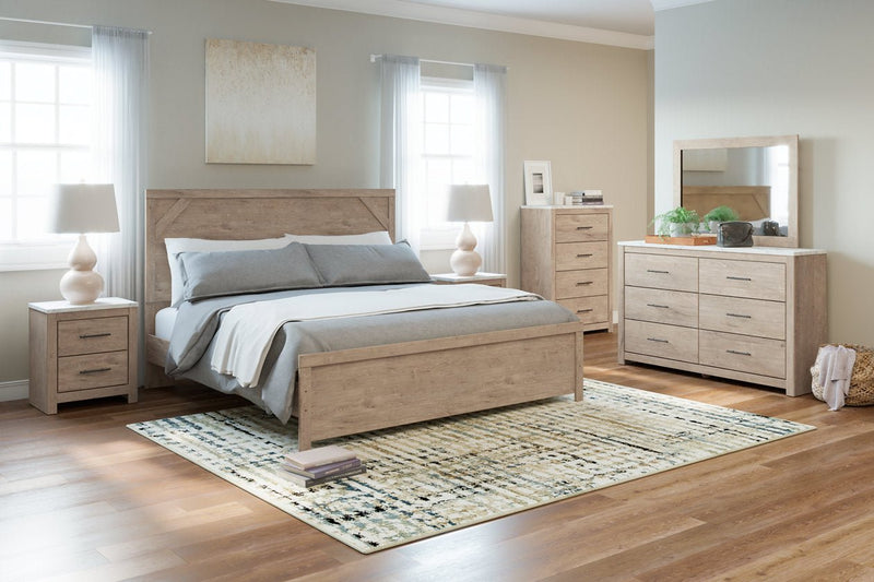 Senniberg Light Brown/White King Panel Bed - Gate FurnitureKing Bed