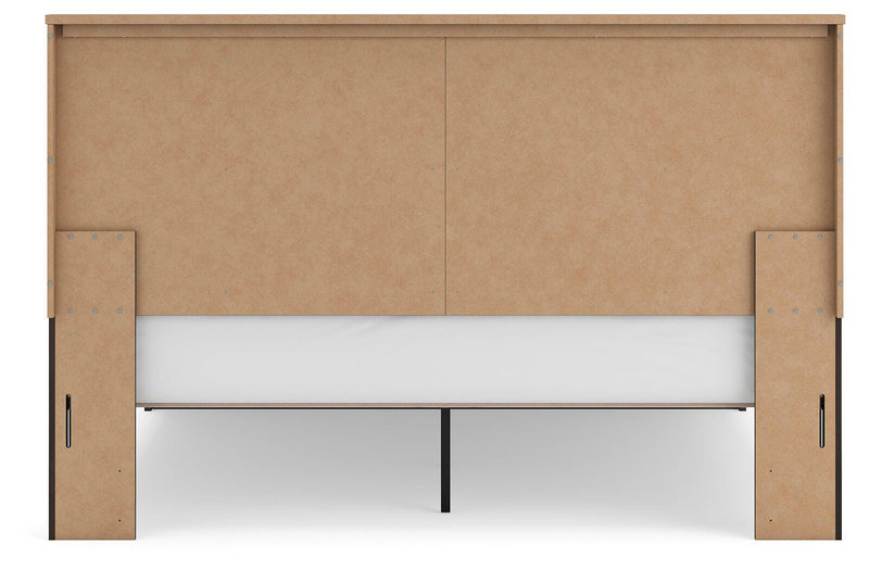 Shaehartin Dark Brown King Panel Platform Bed - PCB3167B7