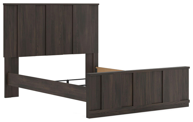 Shaehartin Dark Brown Queen Panel Bed - PCB3167B2