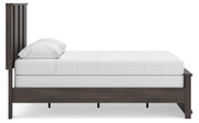 Shaehartin Dark Brown Queen Panel Bed - PCB3167B2