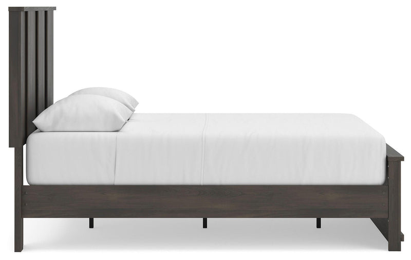 Shaehartin Dark Brown Queen Panel Platform Bed - PCB3167B4