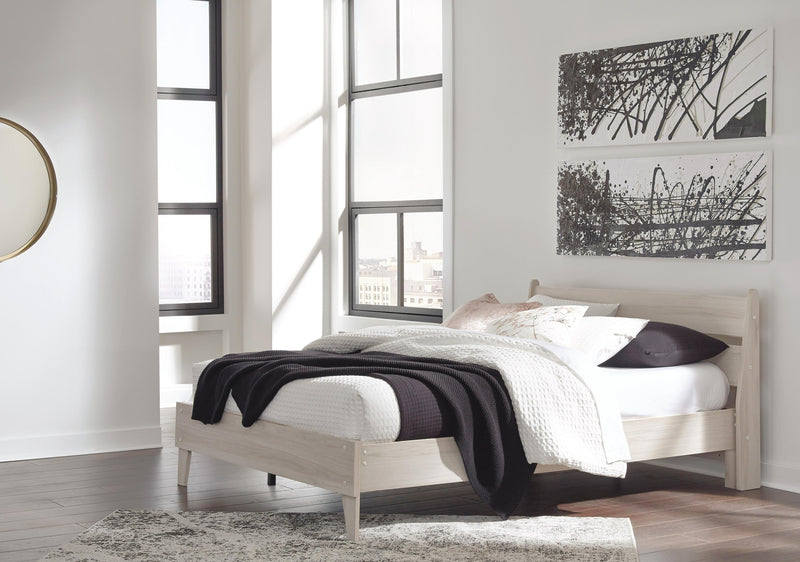 Shawburn Queen Crossbuck Panel Headboard and Dresser in Whitewash - PKG009316