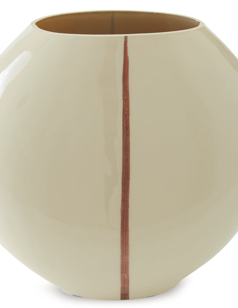 Sheabourne Cream Vase - A2000701