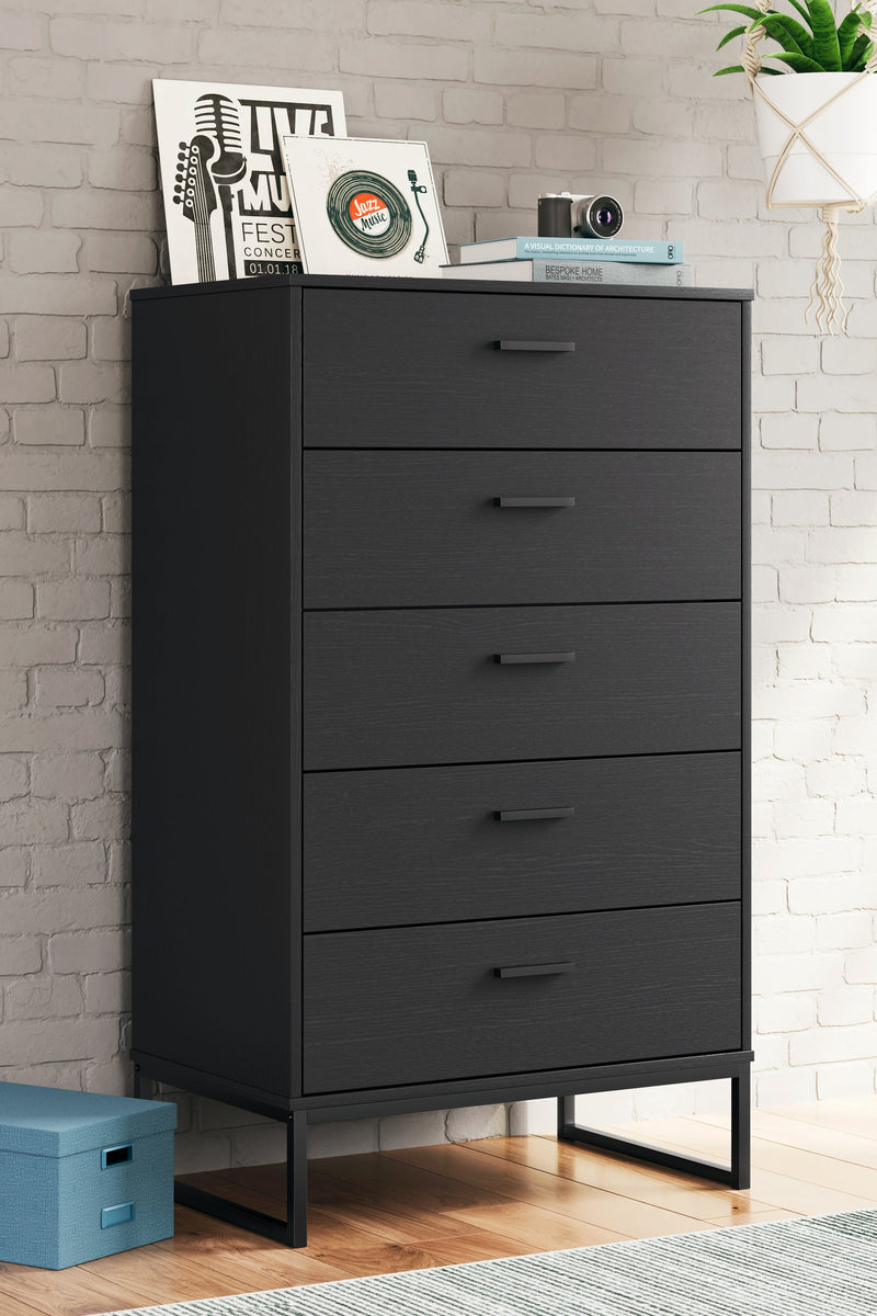 Socalle Full Panel Platform Bed with Dresser and Chest in Black - PKG018874