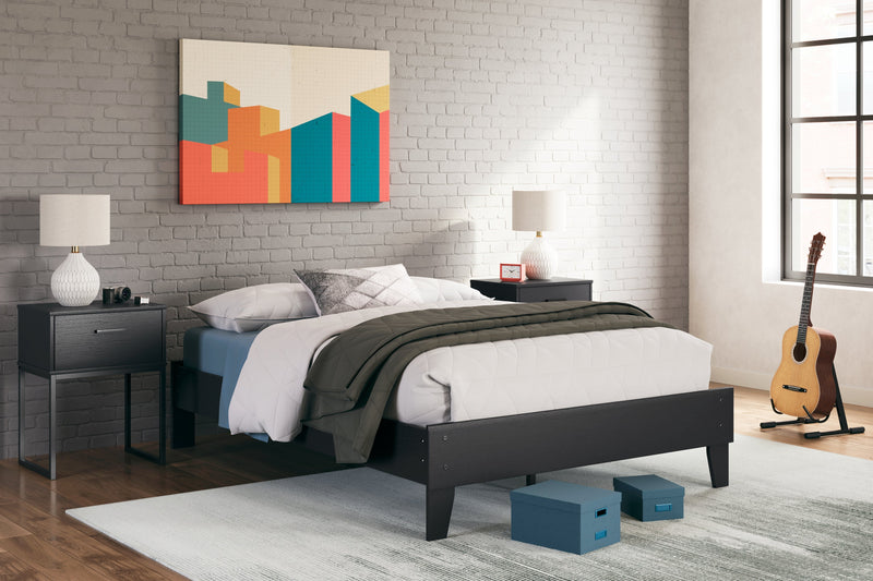 Socalle Full Platform Bed with 2 Nightstands in Black - PKG019045