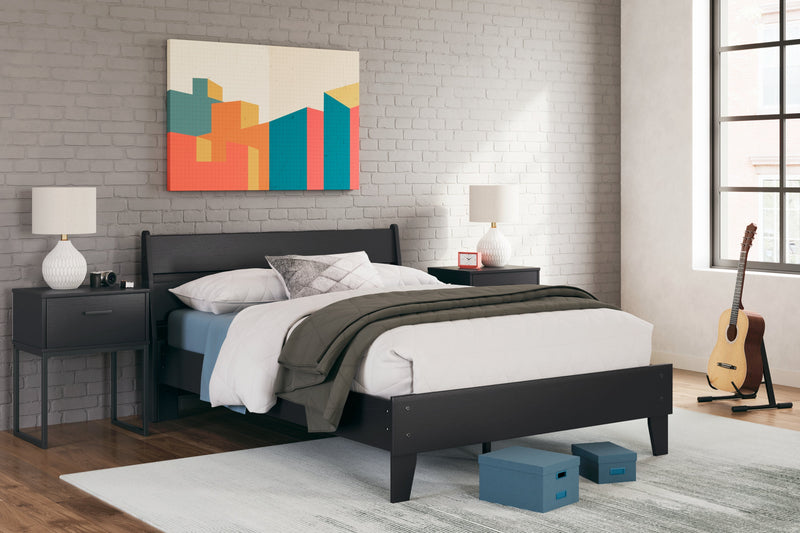 Socalle Full Platform Bed with Dresser and Chest in Black - PKG018850