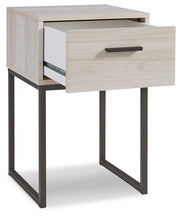 Socalle Light Natural Queen Panel Platform Bed with Dresser and Nightstand - EB1864B4