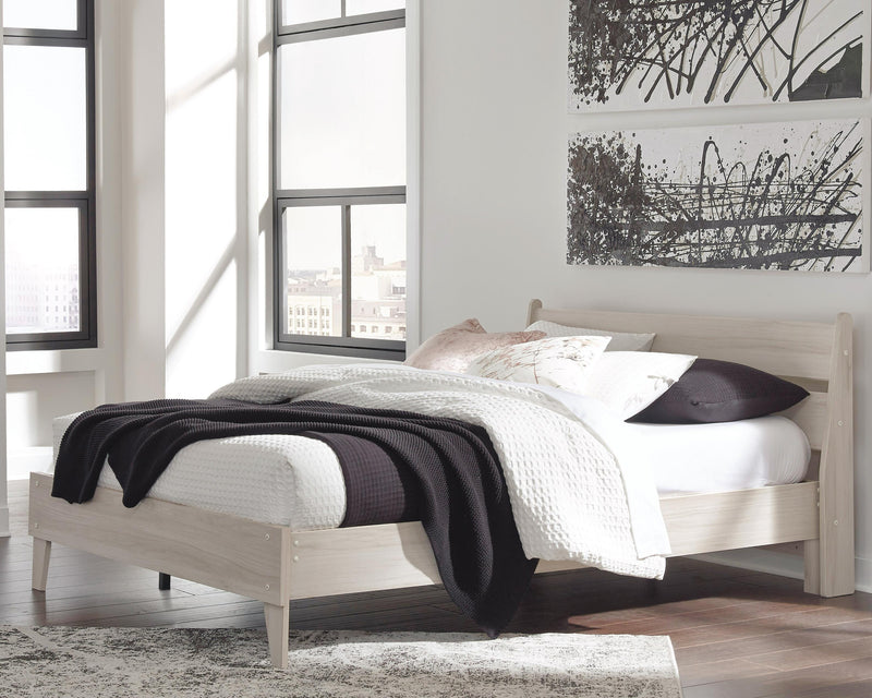 Socalle Light Natural Queen Panel Platform Bed with Dresser and Nightstand - EB1864B4