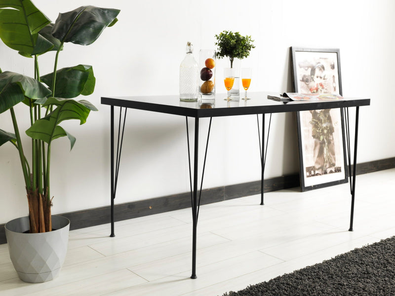 Solo Sudy Desk in Black - 790-SOL-SD-BLC