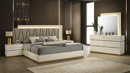 Stanley Queen 4 Pc Bedroom Set in Champagne - Stanley Queen 4 Pc Bedroom Set in Champagne