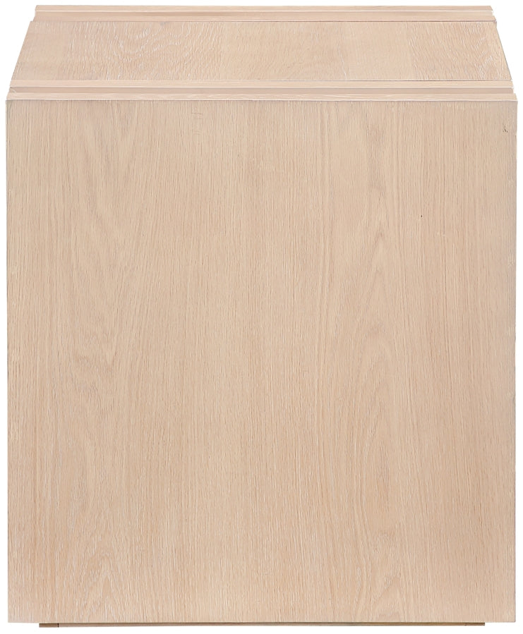 Stanton Oak Veneer And Solid Wood End / Side Table in Natural - 232Natural-E