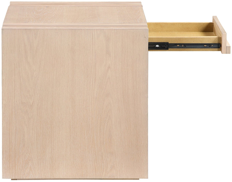Stanton Oak Veneer And Solid Wood End / Side Table in Natural - 232Natural-E