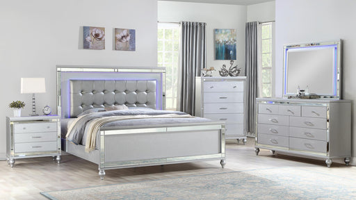 Sterling King 5 Pc Bedroom Set in Silver - Sterling King 5 Pc Bedroom Set in Silver