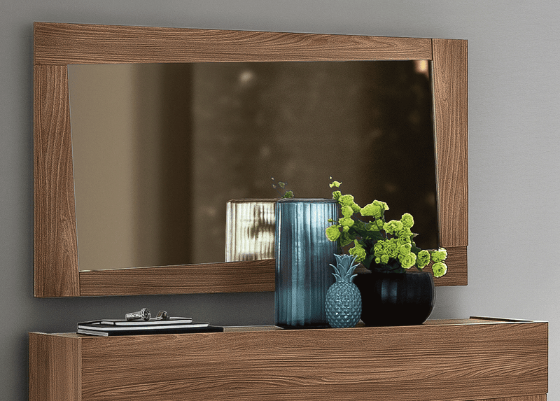 Storm Mirror - i38049