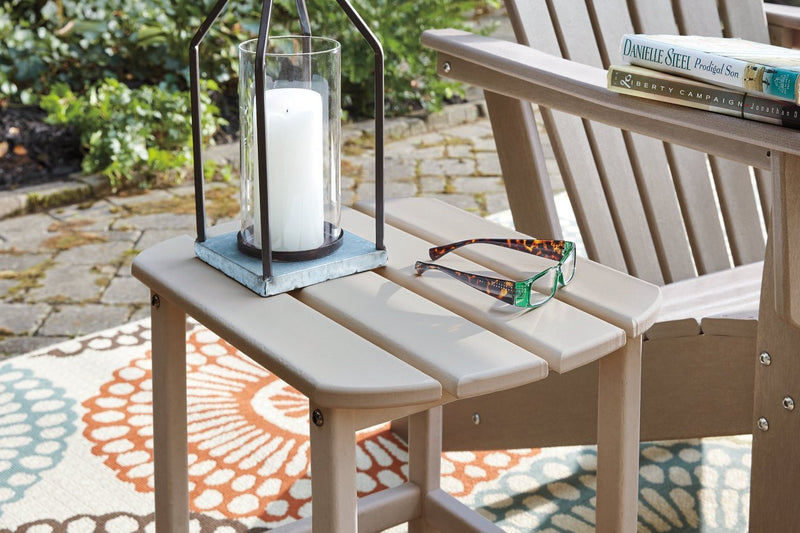 Sundown Treasure Grayish Brown End Table - Gate FurnitureTable