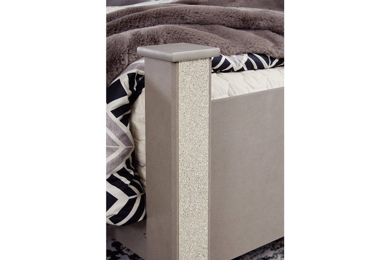 Surancha Gray Poster Bedroom Set - Gate FurnitureBedroom Set
