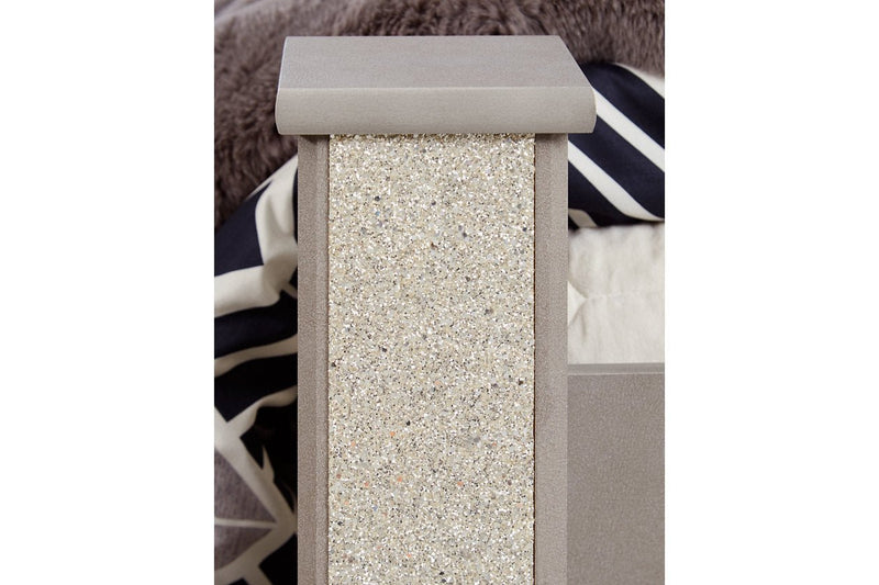 Surancha Gray Queen Poster Bed - Gate FurnitureQueen Bed