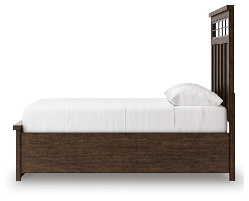 Taffenbrook Queen Panel Storage Bed, Dresser and Mirror - B849B3