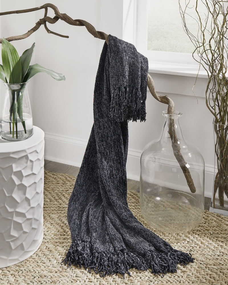 Tamish Throw (Set of 3) - Gate FurnitureThrow
