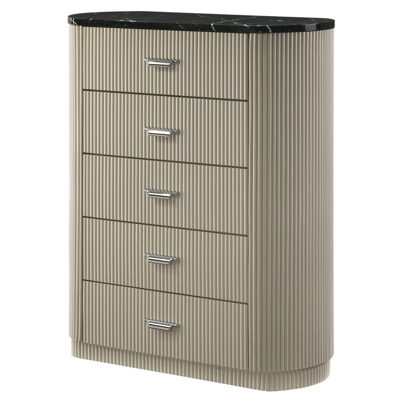 Travonte Chest - BD04886