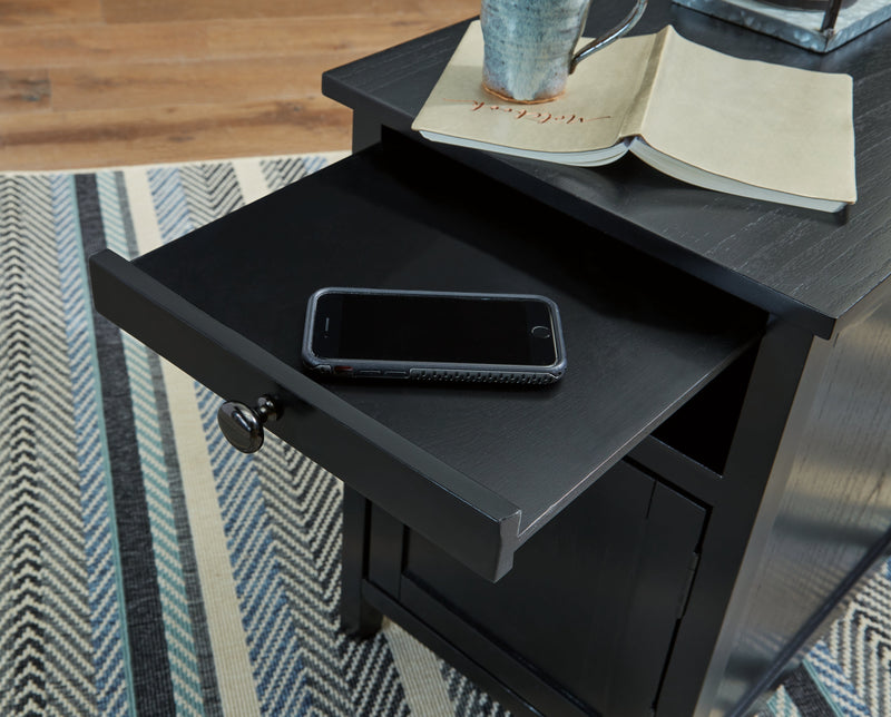 Treytown Chairside End Table - Gate FurnitureEnd Table Chair Side