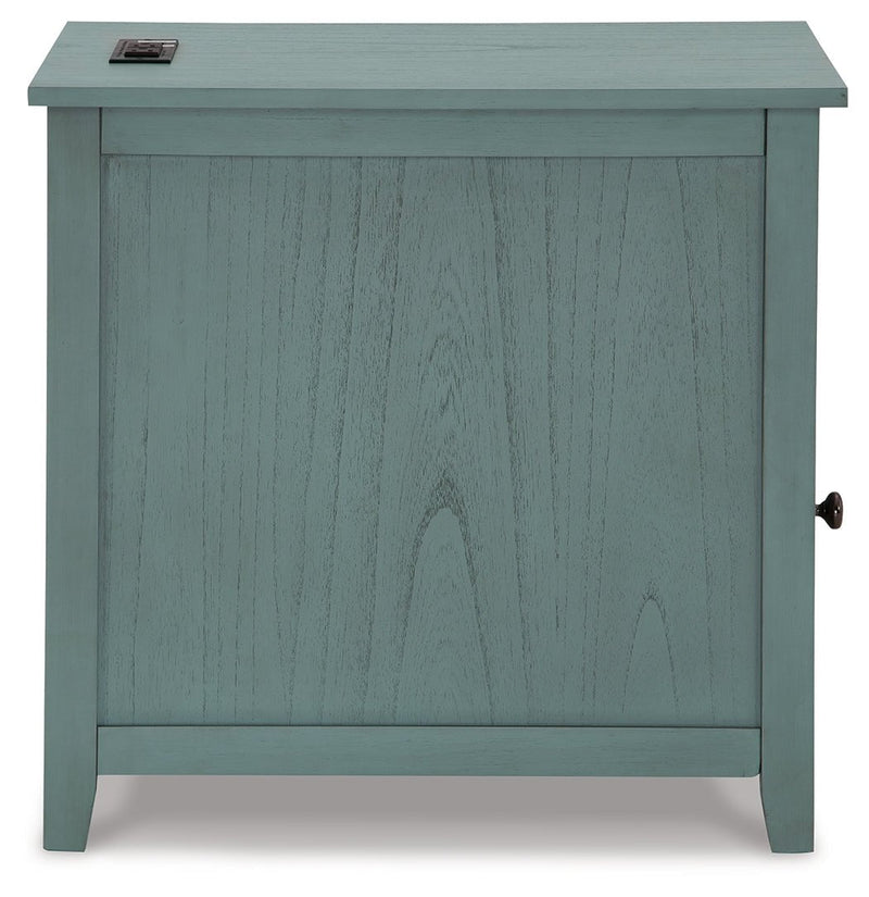 Treytown Chairside End Table - Gate FurnitureEnd Table Chair Side