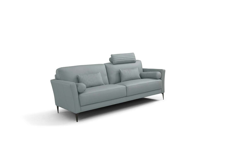 Tussio Sofa W/5 Pillows - LV00946