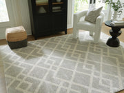 Unawick Gray/Ivory Large Rug - R407331