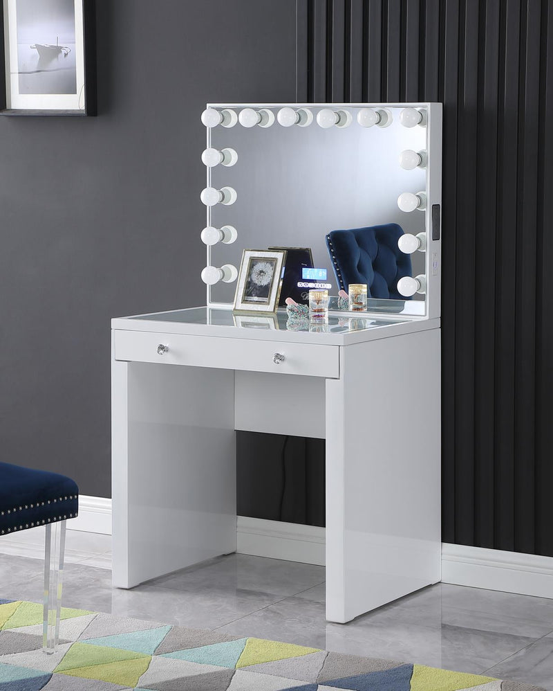 V - Hollywood White Vanity Desk W/ Bluetooth Hollywood Mirror - V100