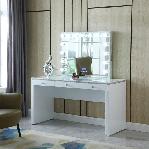 V - Hollywood White Vanity Desk W/ Bluetooth Hollywood Mirror - V250