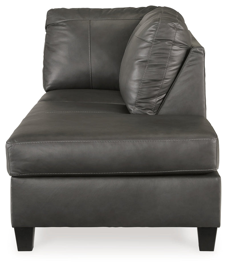Valderno Right-Arm Facing Corner Chaise - 4780417